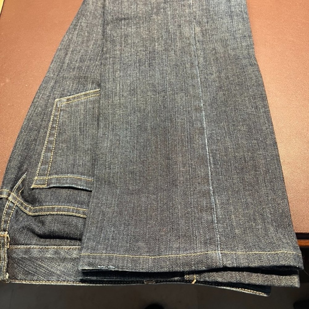 Elie Tahari Bell bottom jeans